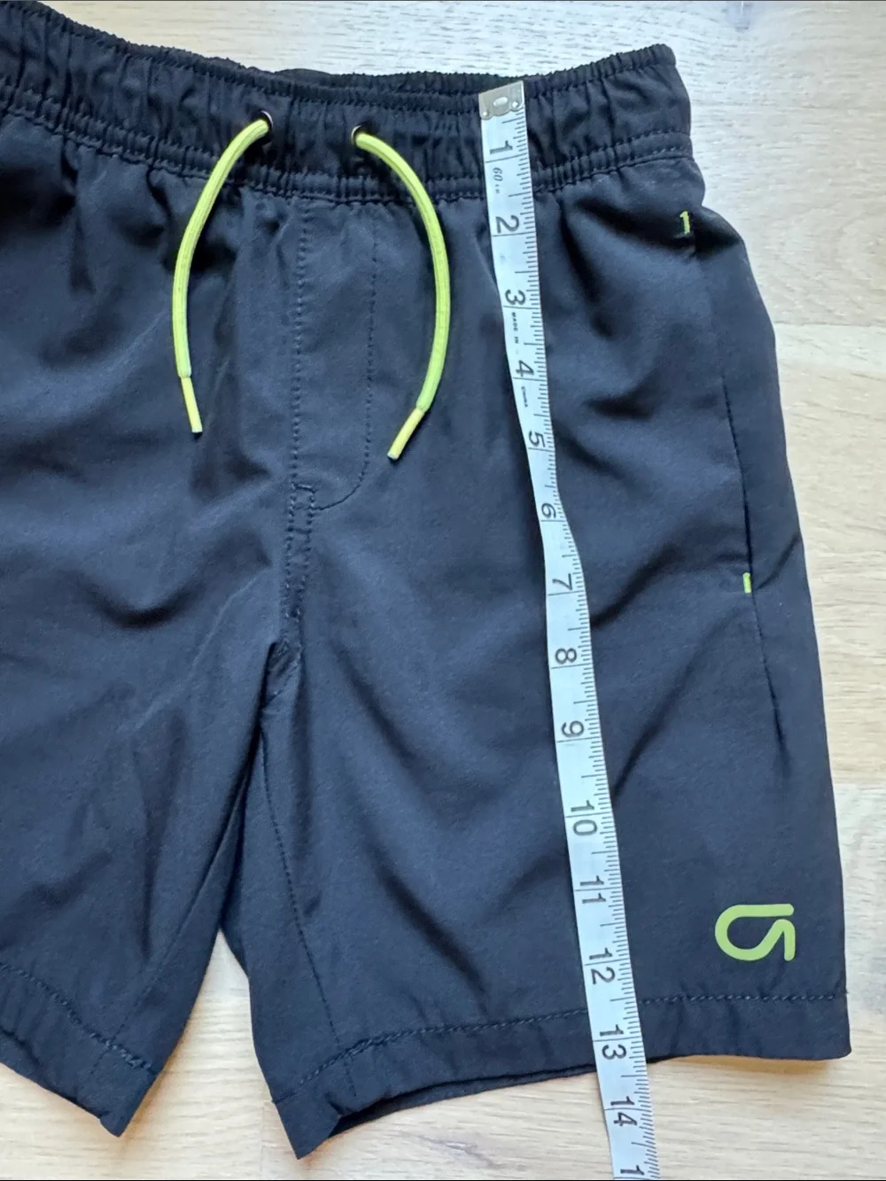 Boys’ GapFit Black Quick-Dry Shorts - Size S (6/7)